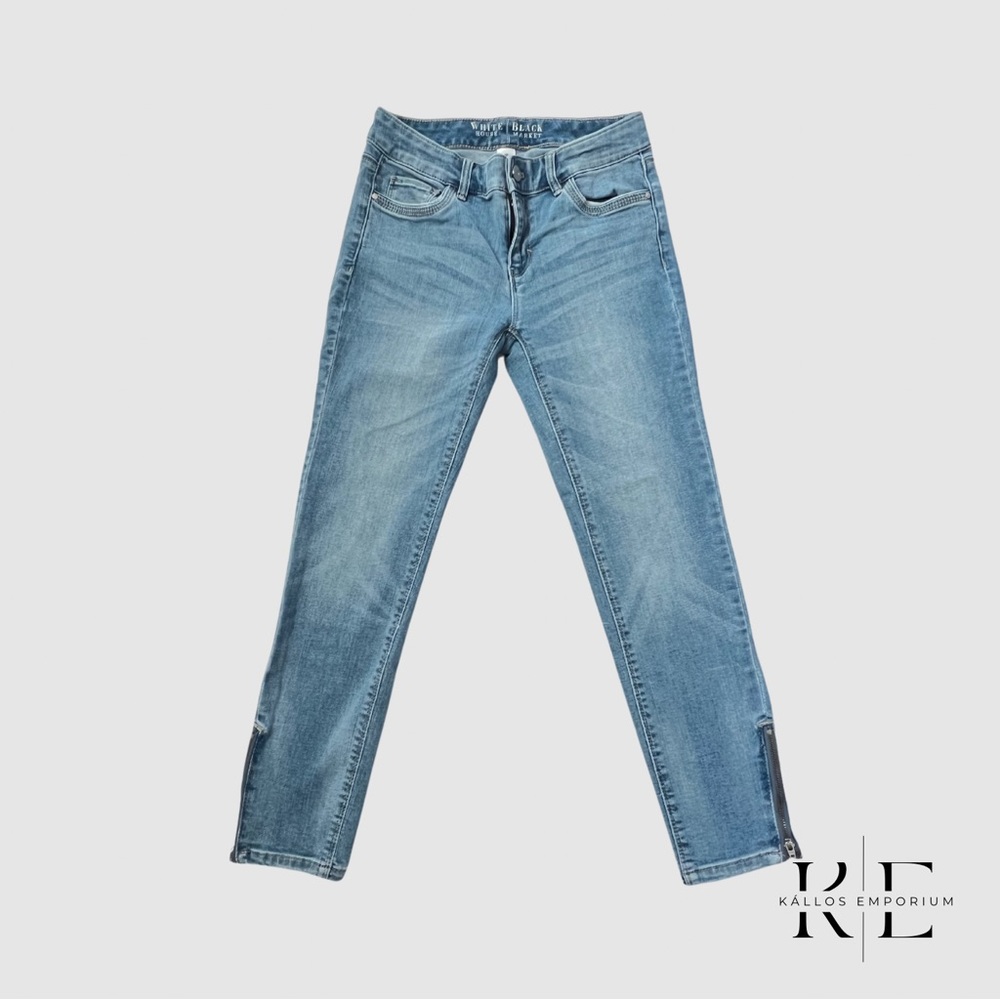White House Black Market Light Blue Mom Jeans with Ankle Zippers